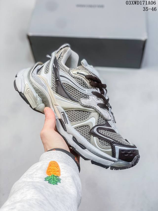 纯原版本 Runner-2 破坏风 资讯 新款balenciaga 巴黎世家-Runner 是通过溢胶 做旧 缝线等细节 展示了设计师 Demna 的运动鞋风格