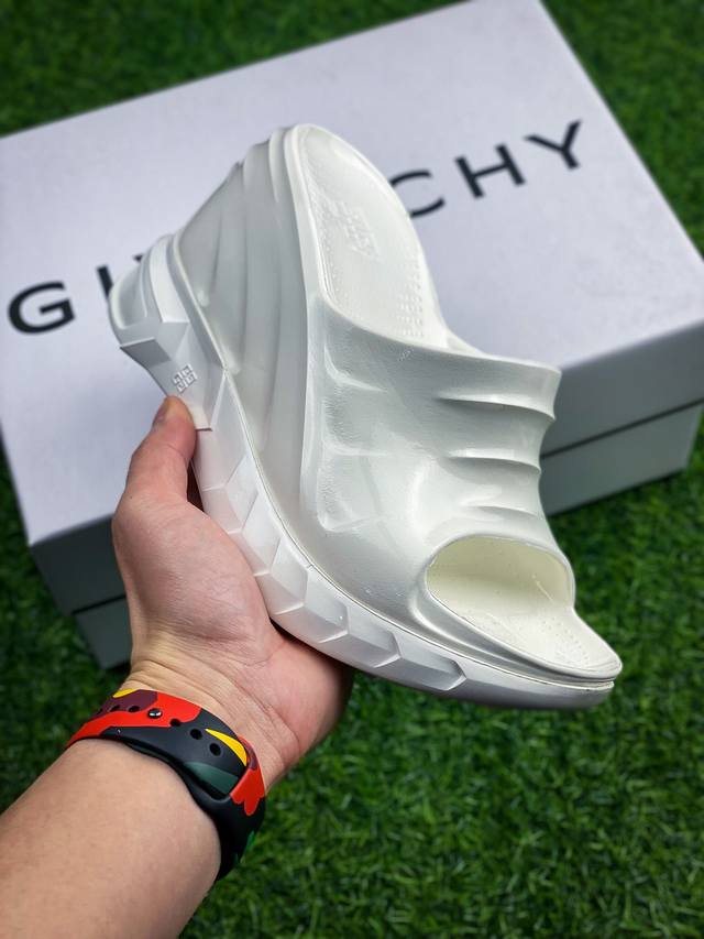 Givenchy 纪梵希厚底休闲拖鞋 夏季时尚沙滩鞋 增高鞋 原盒 Size:35-40码 Yc