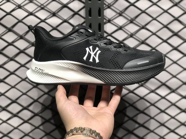 联乘美国榄球洋基队new York Yankees X Mlb Athflow Low Sneakers 慵懒运动系列低帮轻量百搭休闲运动慢跑鞋 货号 3Ash
