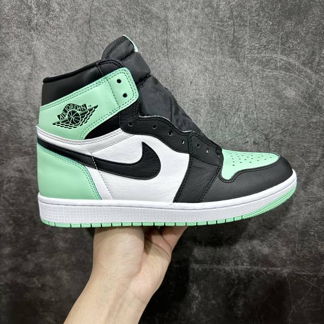 Dg纯原 Air Jordan 1 High Og Green Glow 高帮 黑绿色 Aj1 乔丹1代 Aj1 乔1 高邦 黑白绿 黑薄荷绿 整双鞋采用黑、白