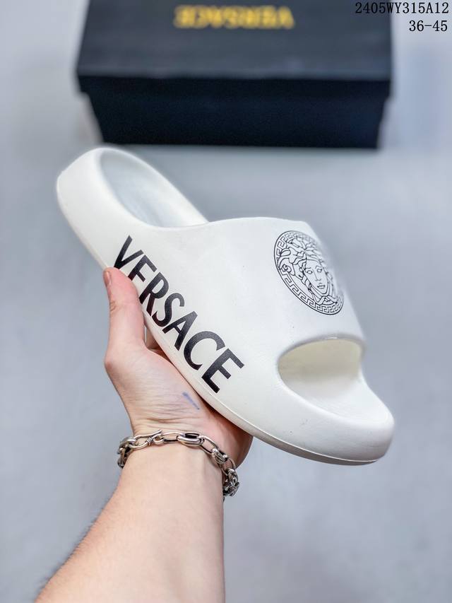 Versace 范思哲露趾休闲拖鞋 涂鸦限定沙滩鞋 05 05Wy315A12 - 点击图像关闭
