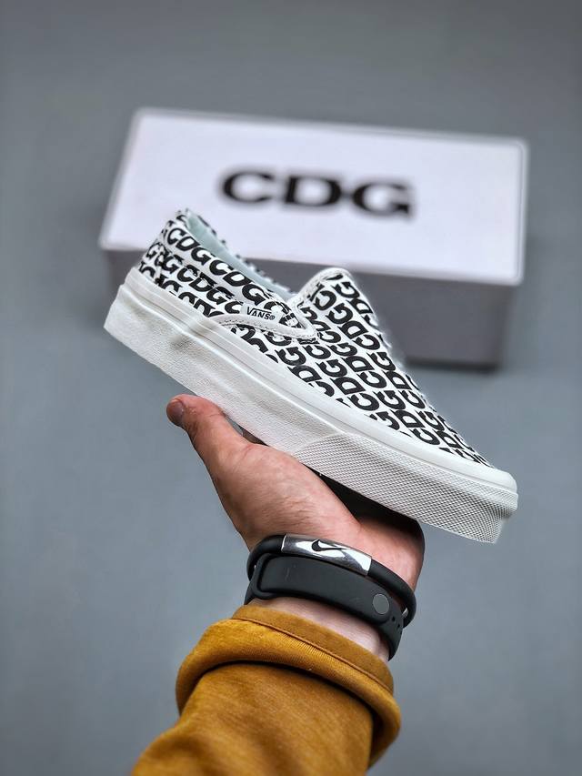 纯原 Comme Des Garcons X Vans Authentic Cdg Logo 川久保玲万斯联名限定 满印涂鸦 低帮硫化休闲板鞋 原鞋开发 公司同 - 点击图像关闭