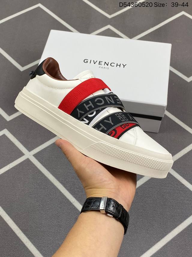 Givenchy纪梵希 欧洲站走秀款牛皮革系带小白鞋 D54360520 Size:39～44