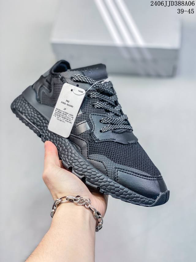真标阿迪达斯adidas Nite Jogger 2019 Boost 夜行者新配色 复古跑鞋原厂材料 原厂大底 私家独模 网布搭配麂皮拼接打造鞋面 极具复古风