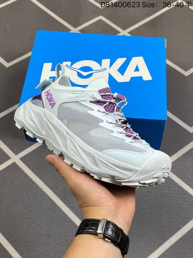 Cx版本 全力主推 Hoka One One Hopara 2 蓝色 霍帕拉系列涉水休闲户外露营凉鞋 作为先锋品牌的 Hoka One One总是以独特的方式，